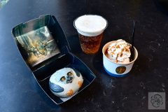 バックビークまん、バタービール、バタービールアイス、「ハリー・ポッター ショップ 原宿」にて©cula バックビークまん、バタービール、バタービールアイス、「ハリー・ポッター ショップ 原宿」にて©cula