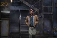 グレン・パウエル、『ランニング・マン』より ©2025 Paramount Pictures. All Rights Reserved. グレン・パウエル、『ランニング・マン』より ©2025 Paramount Pictures. All Rights Reserved.
