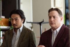 平岳大、ブレンダン・フレイザー、『レンタル・ファミリー』より ©2025 Searchlight Pictures. All Rights Reserved.