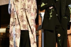 ジェイコブ・ロメロ、新田真剣佑、『ONE PIECE』シーズン2 来日ファンイベントにて © cula