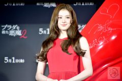 TWICE SANA TWICEのMOMO&SANA、『プラダを着た悪魔2』ジャパンアンバサダー就任!「光栄」レッドドレスで魅了【フォトレポート】